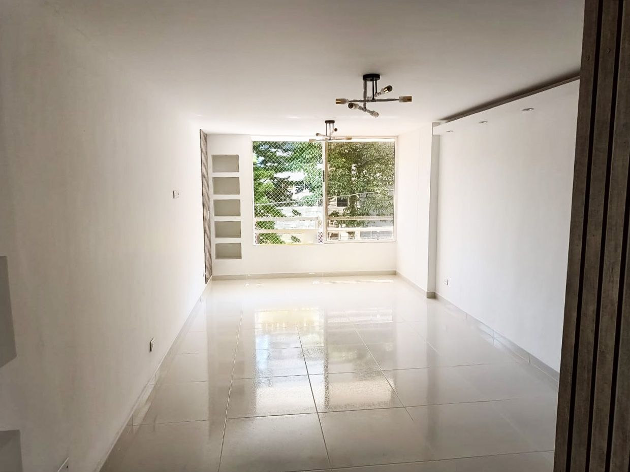 Apartamento en venta Antioquia Medellín Laureles 82 m2 Habitaciones 2 Baños 2 Garajes 2 Precio $555000000
