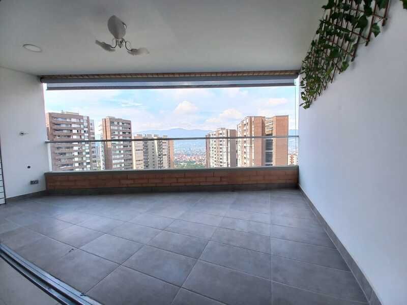 Apartamento en venta Antioquia Envigado La Inmaculada 103 m2 Habitaciones 3 Baños 2 Garajes 3 Precio $900000000