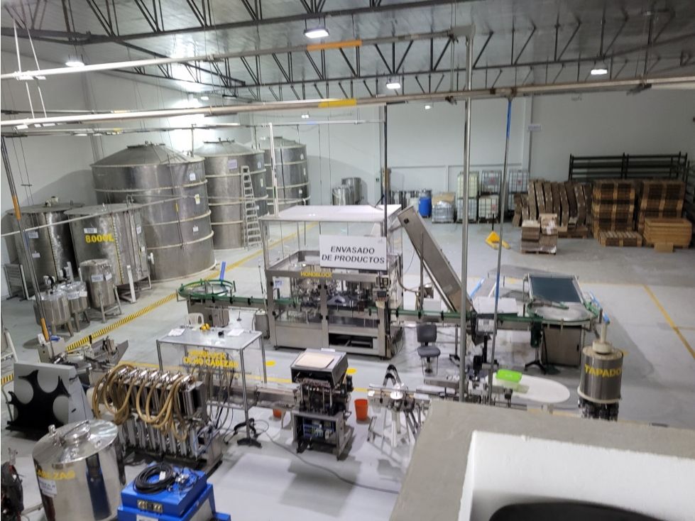 Bodega en venta Bolívar Cartagena El Bosque 1200 m2 Habitaciones 0 Baños 10 Garajes 1 Precio $5600000000