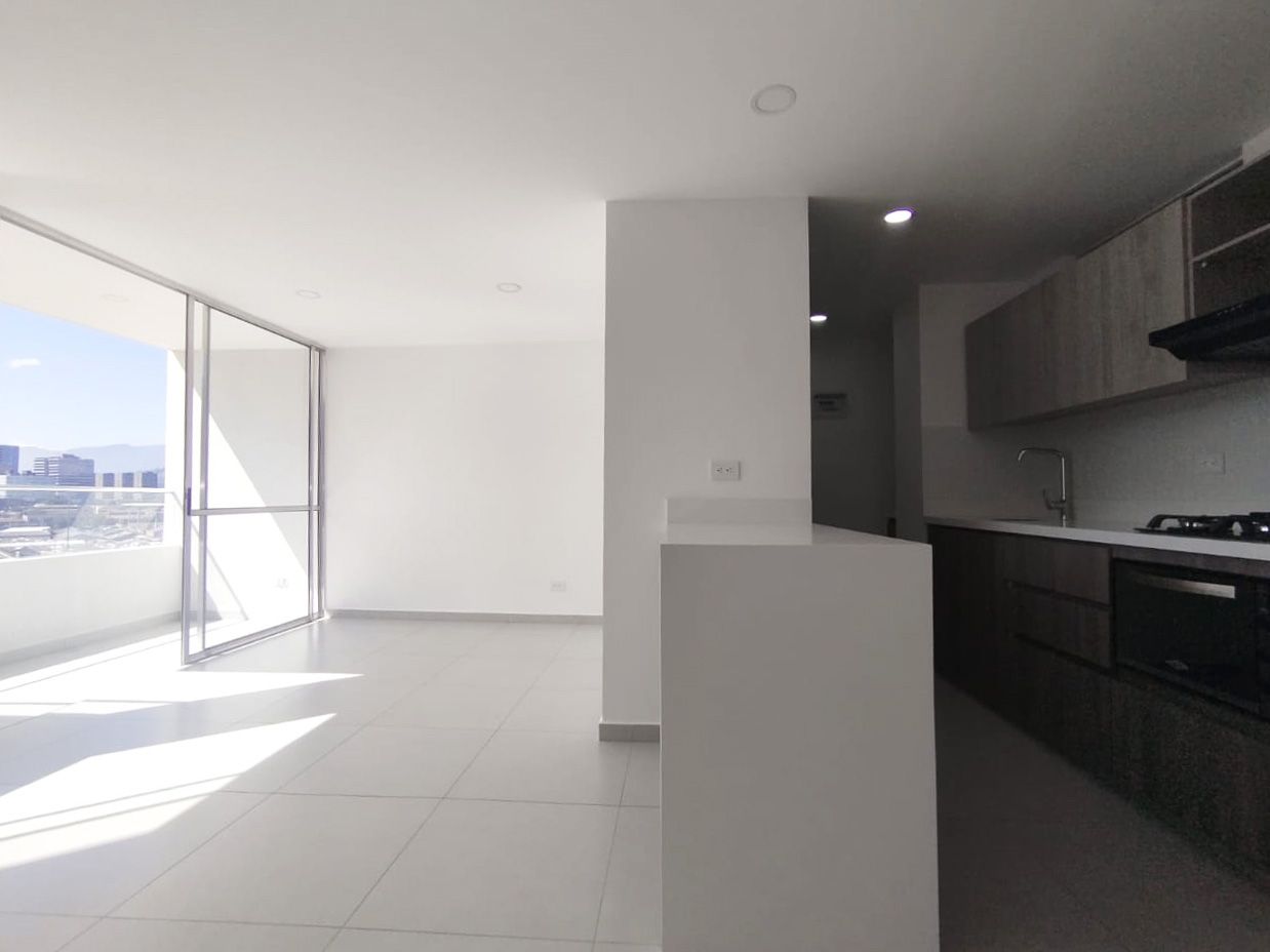 Apartamento en arriendo Antioquia Medellín San Diego 76 m2 Habitaciones 3 Baños 2 Garajes 2 Precio $3800000