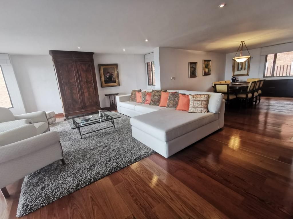 Apartamento en venta Cundinamarca Bogotá El Refugio 155 m2 Habitaciones 1 Baños 4 Garajes 2 Precio $1280000000