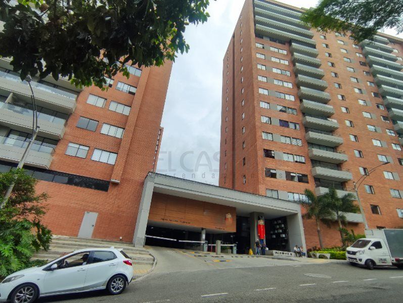 Apartamento en arriendo Antioquia Envigado Asd 84 m2 Habitaciones 2 Baños 2 Garajes 1 Precio $4200000