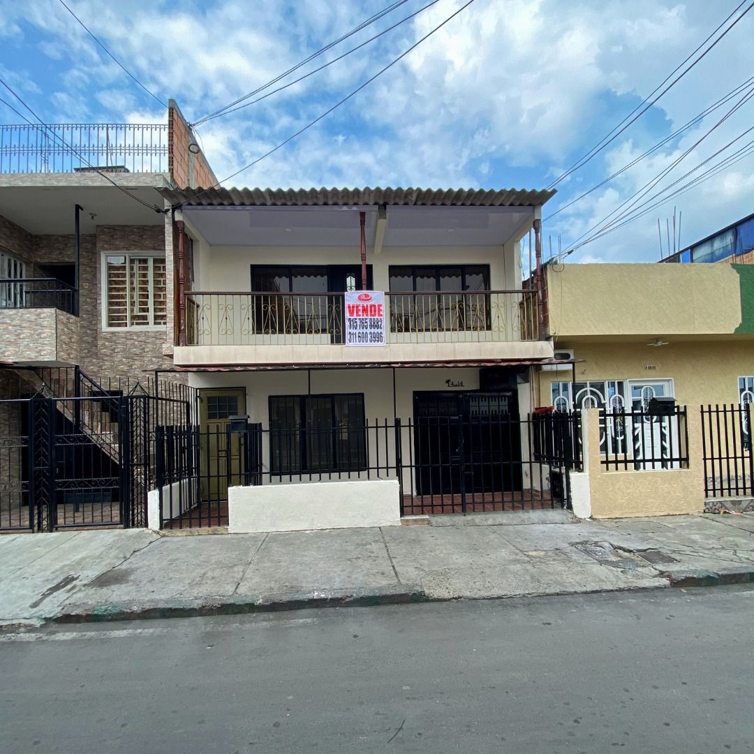 Casa en venta Valle Del Cauca Cali Calima 293 m2 Habitaciones 5 Baños 6 Garajes 2 Precio $450000000