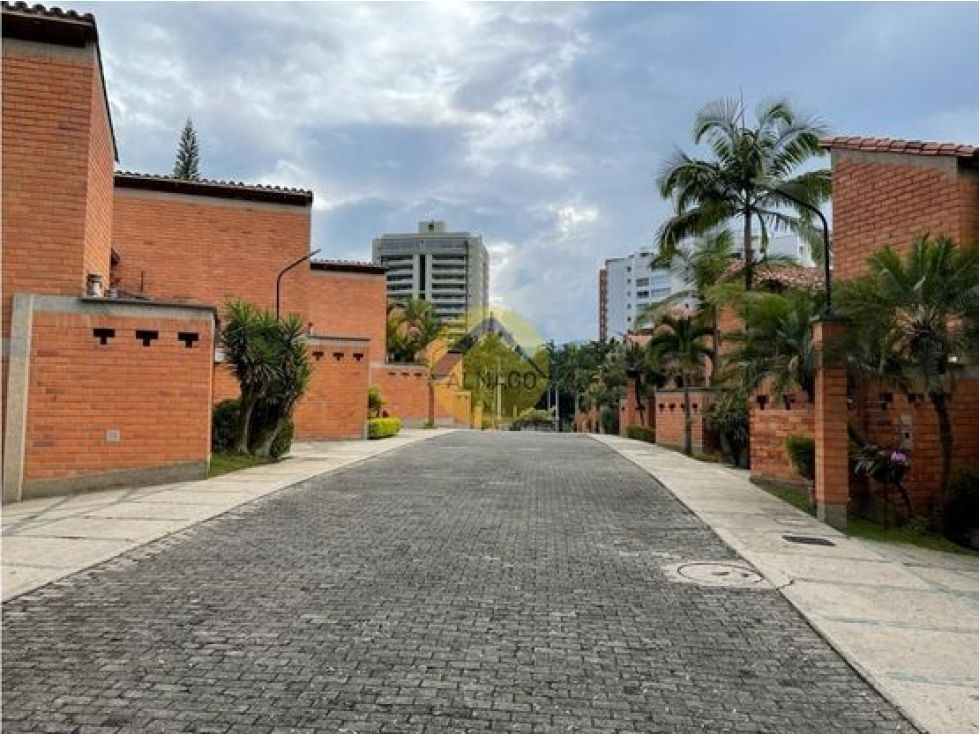 Casa en venta Antioquia Medellín Los Balsos No1 270 m2 Habitaciones 4 Baños 6 Garajes 4 Precio $1350000000