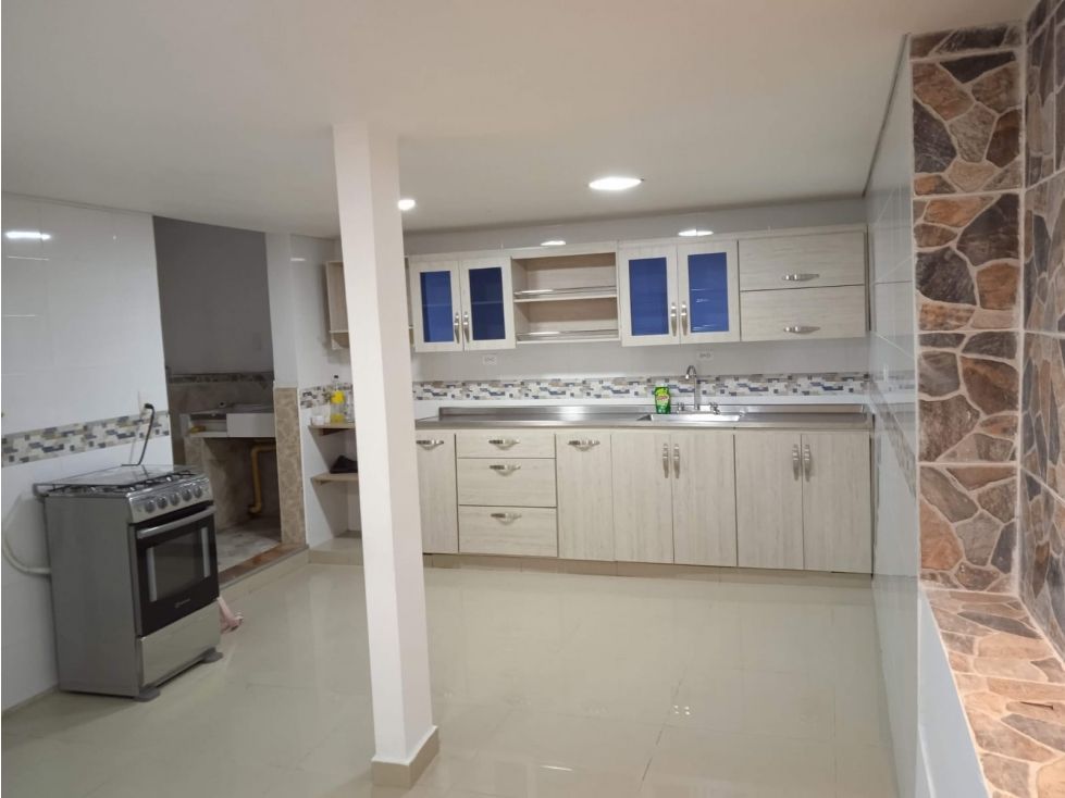 Casa en venta Antioquia Medellín Campo Valdes No2 120 m2 Habitaciones 5 Baños 2 Garajes 1 Precio $360000000