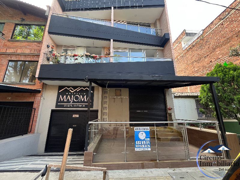 Local en arriendo Antioquia Envigado Zona Centro 155 m2 Habitaciones 0 Baños 2 Garajes 0 Precio $7000000