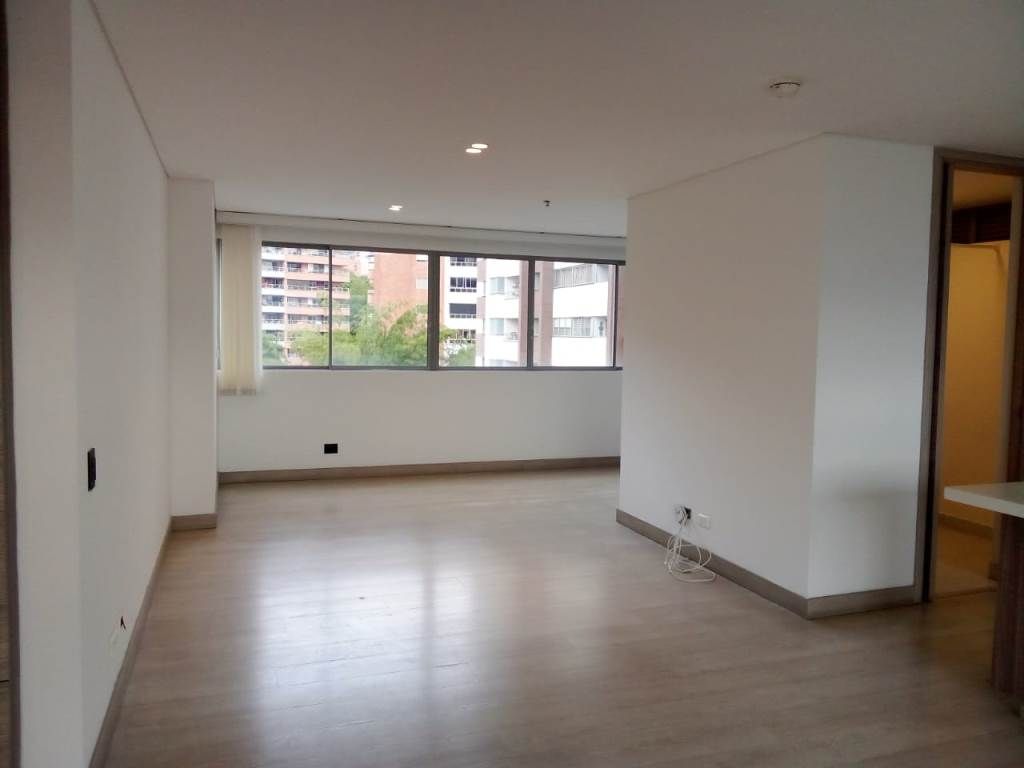 Apartamento en arriendo Antioquia Medellín Castropol 128 m2 Habitaciones 3 Baños 4 Garajes 3 Precio $6000000