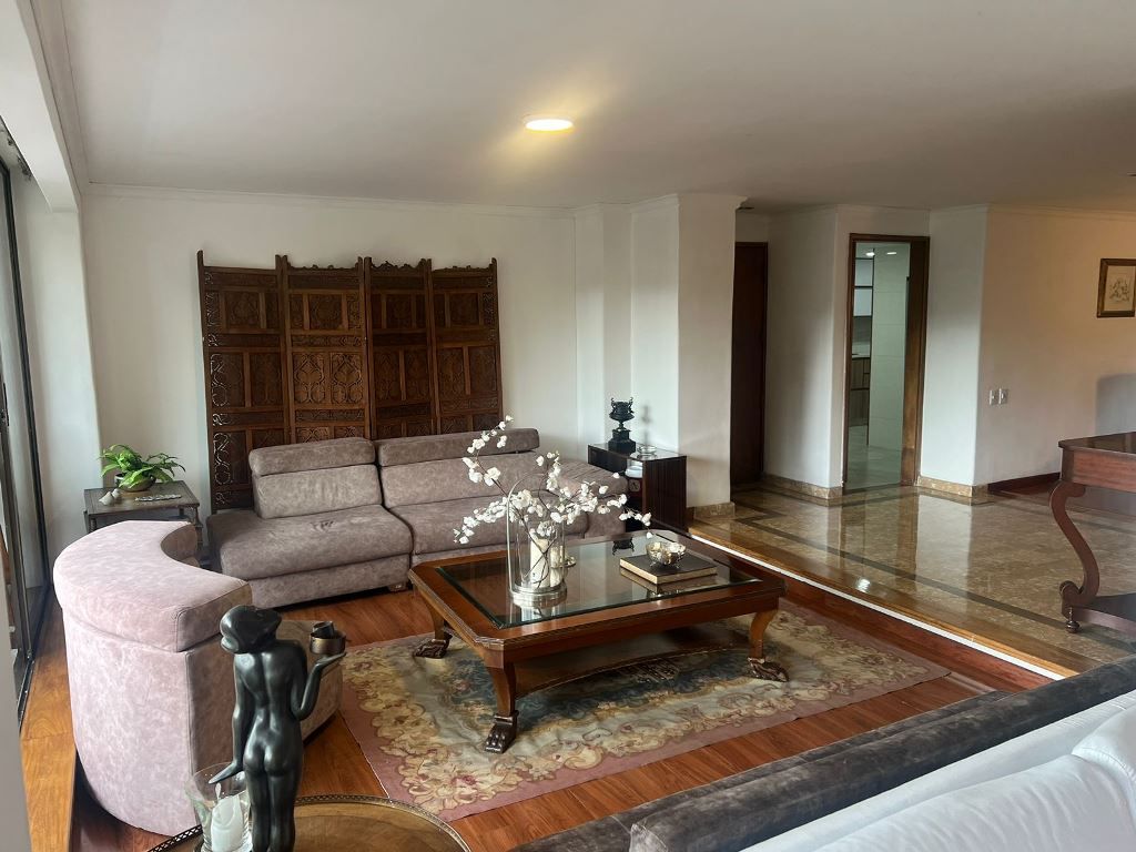 Apartamento en arriendo Antioquia Envigado San Lucas 212 m2 Habitaciones 4 Baños 4 Garajes 3 Precio $10000000