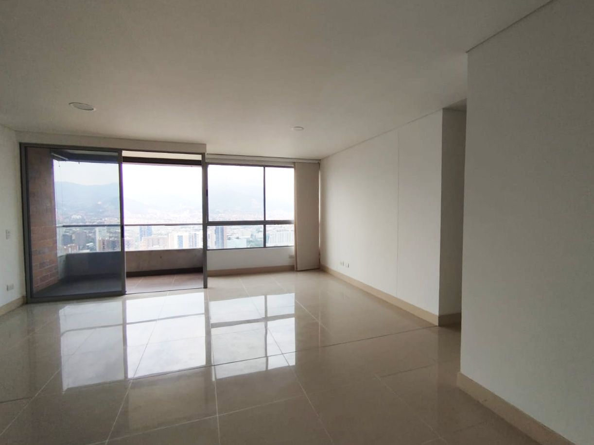 Apartamento en arriendo Antioquia Medellín Castropol 94 m2 Habitaciones 3 Baños 2 Garajes 3 Precio $4600000