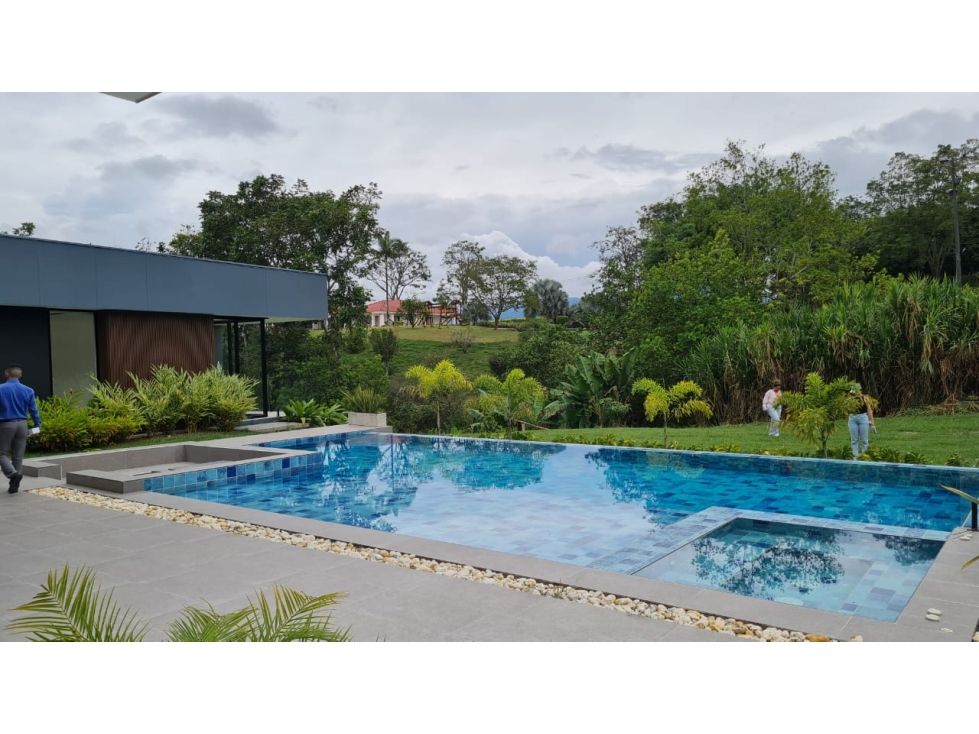 Casa Campestre en venta Risaralda Pereira Pereira 550 m2 Habitaciones 4 Baños 5 Garajes 8 Precio $3700000000