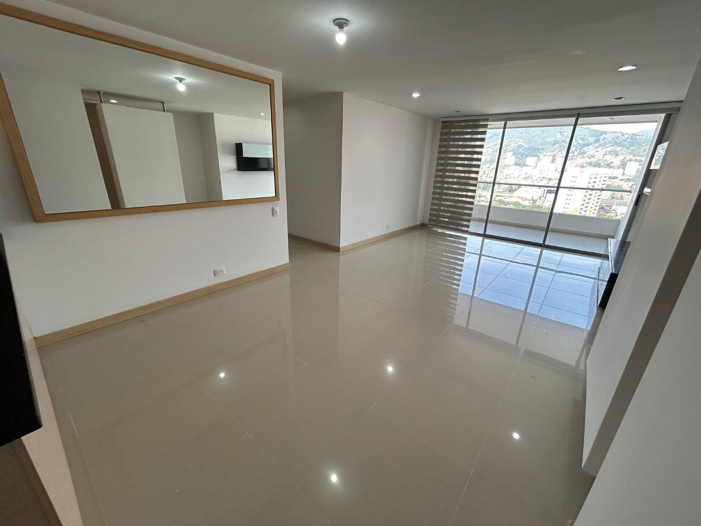 Apartamento en arriendo Antioquia Envigado La Mesa 124 m2 Habitaciones 3 Baños 4 Garajes 2 Precio $5100000