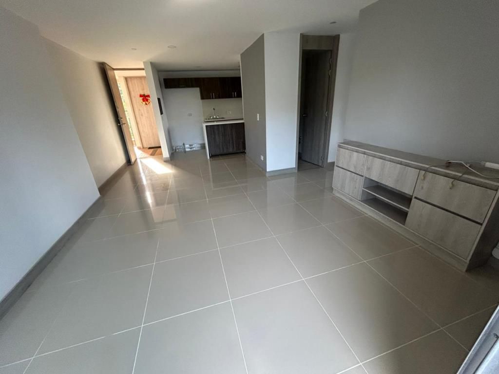 Apartamento en arriendo Antioquia Envigado Las Antillas 65 m2 Habitaciones 2 Baños 2 Garajes 2 Precio $2500000