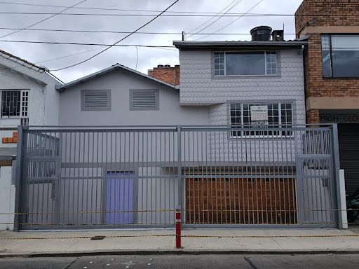 Casa en venta Cundinamarca Bogotá Las Orquideas 351 m2 Habitaciones 10 Baños 7 Garajes 4 Precio $1950000000