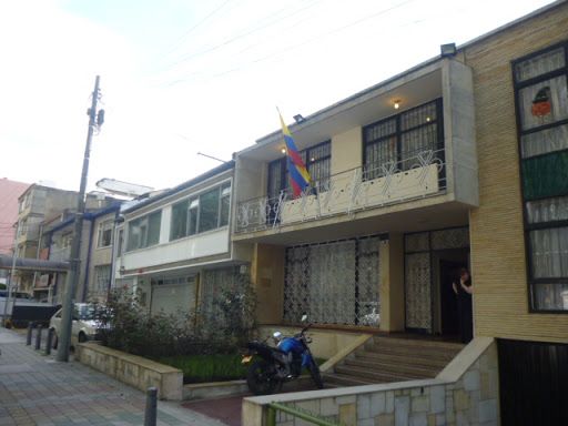 Casa en arriendo Cundinamarca Bogotá La Soledad 700 m2 Habitaciones 5 Baños 5 Garajes 4 Precio $25000000