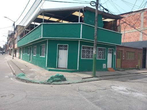 Casa en venta Cundinamarca Bogotá Super Manzana 13 171 m2 Habitaciones 2 Baños 2 Garajes 2 Precio $485000000