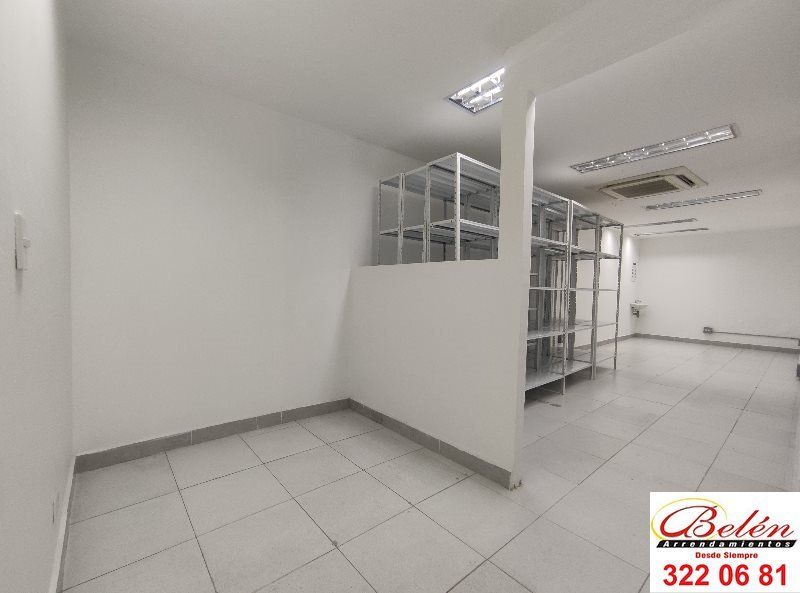 Oficina en arriendo Antioquia Medellín Villanueva 310 m2 Habitaciones 0 Baños 4 Garajes 0 Precio $11300000