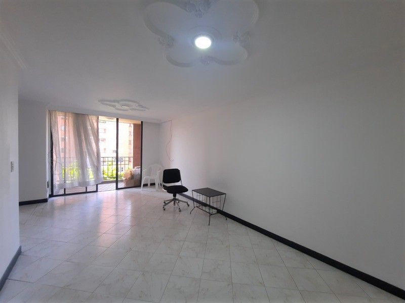 Apartamento en arriendo Antioquia Medellín Urbanizacion Carlos E Restrepo 112 m2 Habitaciones 3 Baños 4 Garajes 1 Precio $2500000