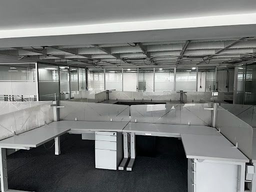 Oficina en venta Antioquia Medellín Guayabal 735 m2 Habitaciones 0 Baños 8 Garajes 2 Precio $2500000000