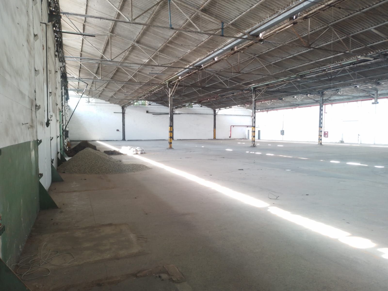 Bodega en arriendo Antioquia Itagüí Zona Industrial No 1 4000 m2 Habitaciones 0 Baños 8 Garajes 4 Precio $92000000