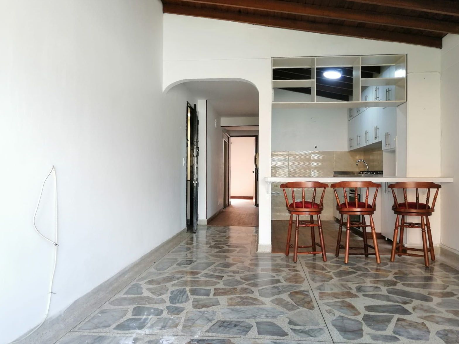 Apartamento en arriendo Antioquia Medellín Rosales 65 m2 Habitaciones 2 Baños 2 Garajes 2 Precio $2500000