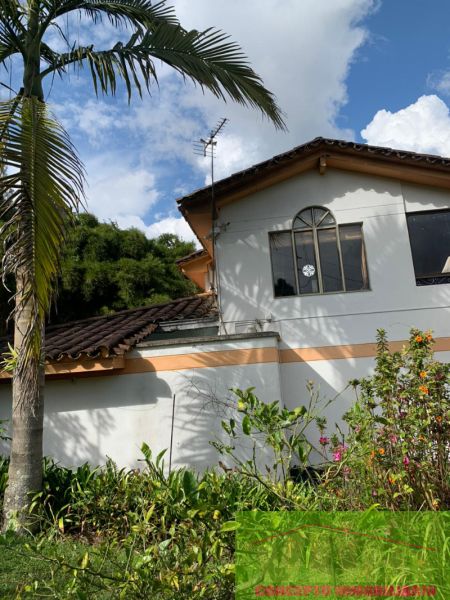 Finca en arriendo o venta Antioquia Rionegro Rionegro 4800 m2 Habitaciones 5 Baños 2 Garajes 1 Precio venta $2000000000 Precio arriendo $13000000