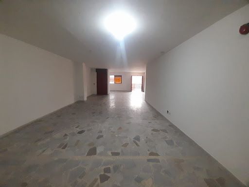 Bodega en arriendo Antioquia Medellín Caribe 135 m2 Habitaciones 0 Baños 3 Garajes 0 Precio $3500000