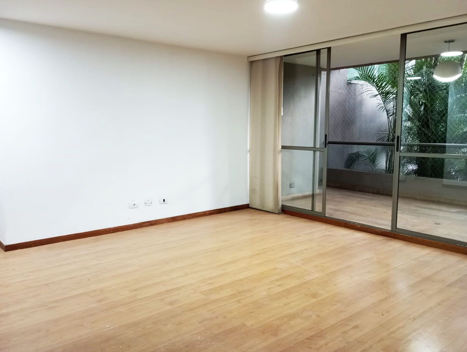 Apartamento en arriendo Antioquia Medellín Los Balsos No2 138 m2 Habitaciones 3 Baños 4 Garajes 3 Precio $5820000