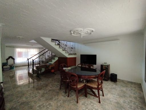 Casa en arriendo Antioquia Medellín Belen 290 m2 Habitaciones 4 Baños 6 Garajes 2 Precio $10000000