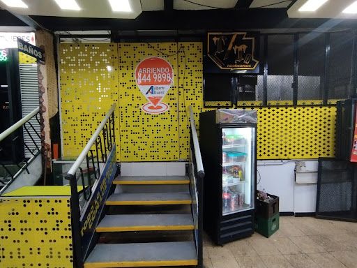 Local en arriendo Antioquia Medellín Villanueva 80 m2 Habitaciones 0 Baños 1 Garajes 0 Precio $2200000