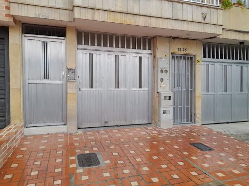 Casa en arriendo Antioquia Medellín Estadio 144 m2 Habitaciones 4 Baños 3 Garajes 1 Precio $4800000