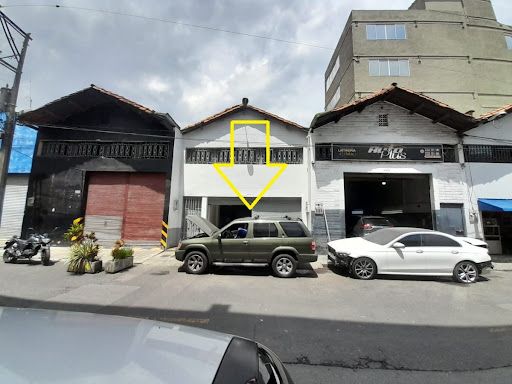 Local en arriendo Antioquia Medellín La Castellana 140 m2 Habitaciones 0 Baños 2 Garajes 1 Precio $9500000