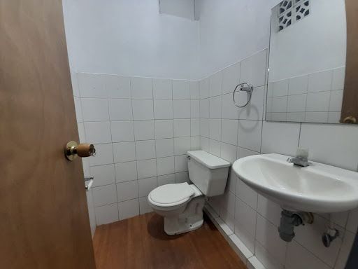Local en arriendo Antioquia Medellín Los Conquistadores 140 m2 Habitaciones 0 Baños 2 Garajes 0 Precio $8500000