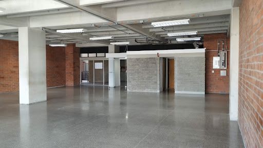Local en arriendo Antioquia Medellín Shellmar 925 m2 Habitaciones 0 Baños 2 Garajes 12 Precio $67636440