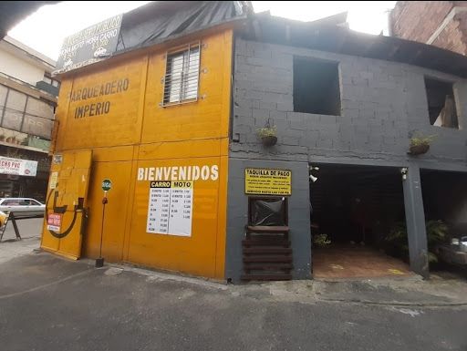 Bodega en arriendo Antioquia Medellín San Benito 1000 m2 Habitaciones 0 Baños 2 Garajes 1 Precio $25000000