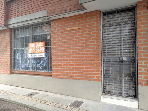 Local en arriendo Antioquia Medellín Cuarta Brigada 32 m2 Habitaciones 0 Baños 1 Garajes 0 Precio $2100000