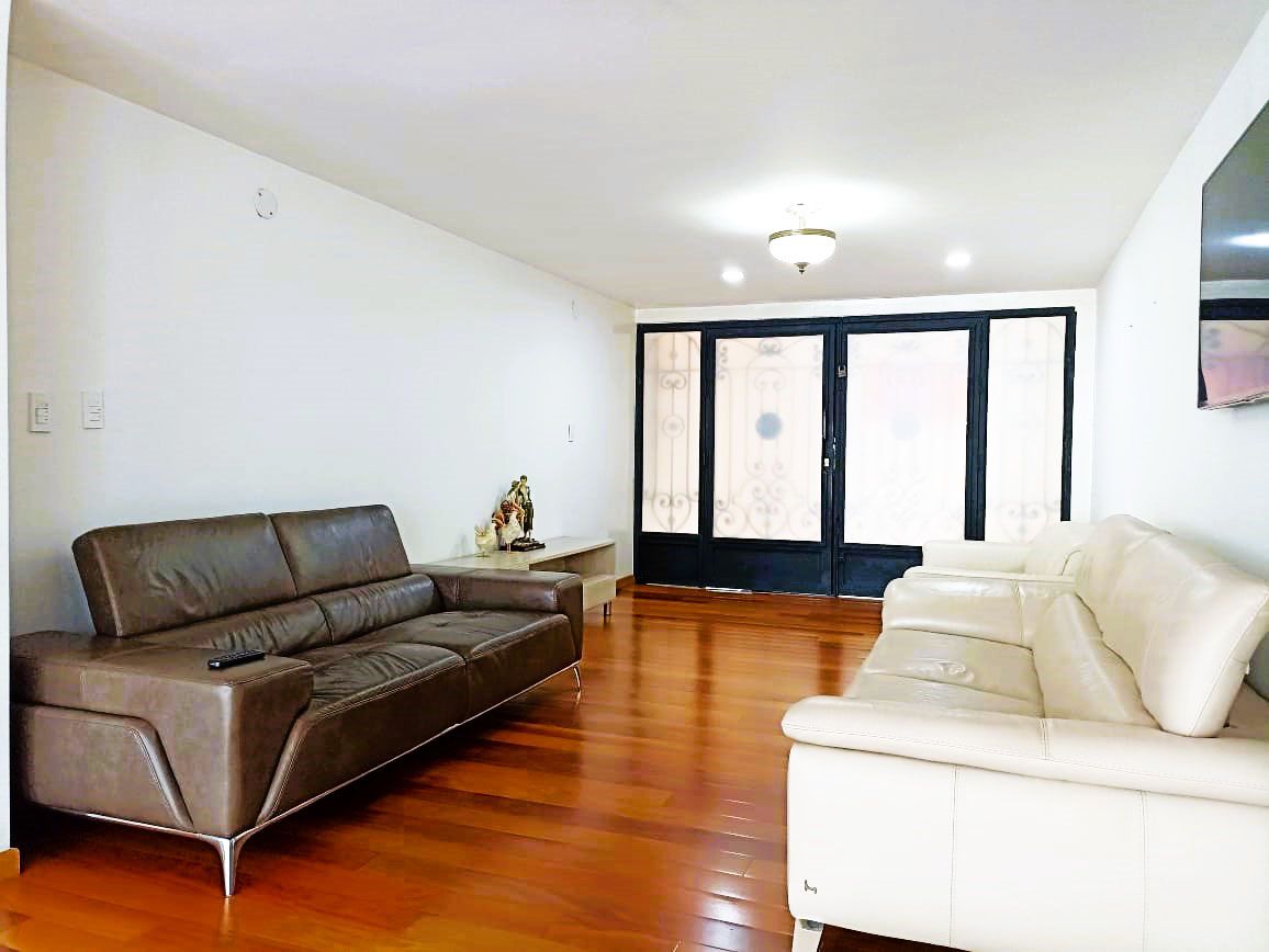 Casa en venta Antioquia Medellín La Palma 230 m2 Habitaciones 3 Baños 6 Garajes 5 Precio $1550000000