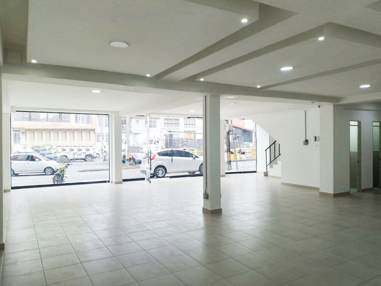 Local en arriendo Antioquia Medellín Los Conquistadores 160 m2 Habitaciones 0 Baños 2 Garajes 1 Precio $8800000