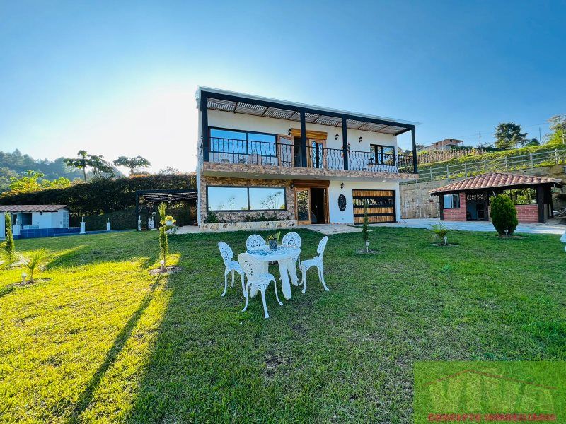 Finca en arriendo Antioquia Rionegro El Porvenir 500 m2 Habitaciones 8 Baños 19 Garajes 1 Precio $13000000
