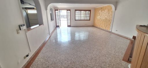 Casa en arriendo Antioquia Medellín La Palma 240 m2 Habitaciones 4 Baños 6 Garajes 3 Precio $6000000