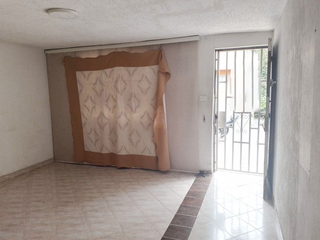 Oficina en arriendo Antioquia Medellín Santa Teresita 297 m2 Habitaciones 0 Baños 4 Garajes 1 Precio $4800000