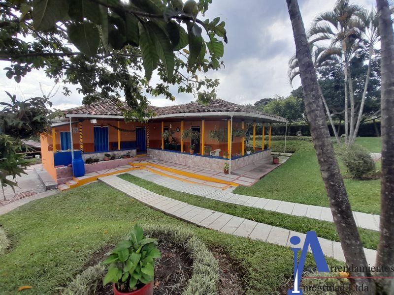 Finca en venta Quindío Armenia Sector Centro 50000 m2 Habitaciones 4 Baños 4 Garajes 0 Precio $850000000