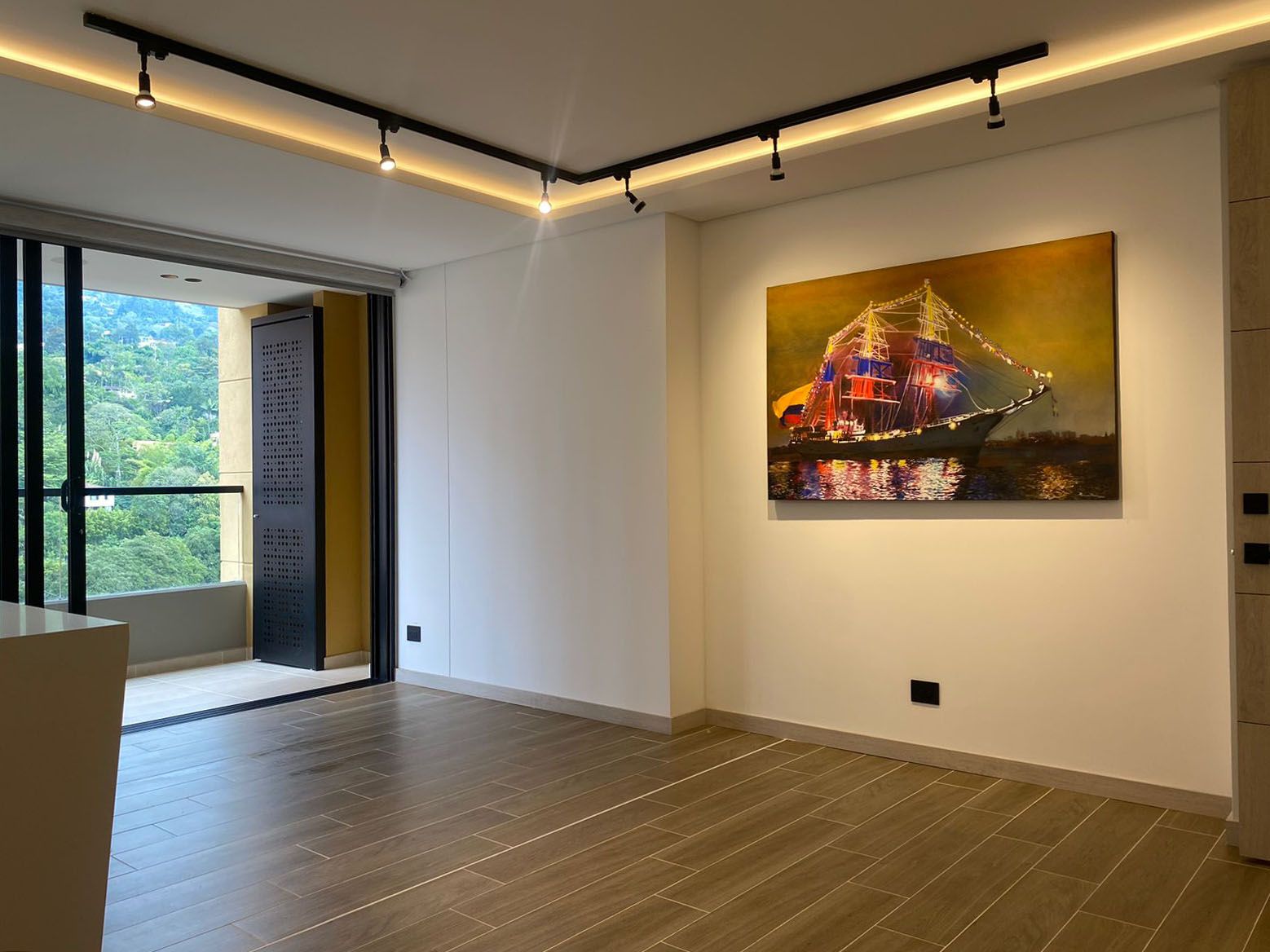 Apartamento en arriendo o venta Antioquia Envigado San Sebastian 84 m2 Habitaciones 2 Baños 4 Garajes 3 Precio venta $910000000 Precio arriendo $4850000