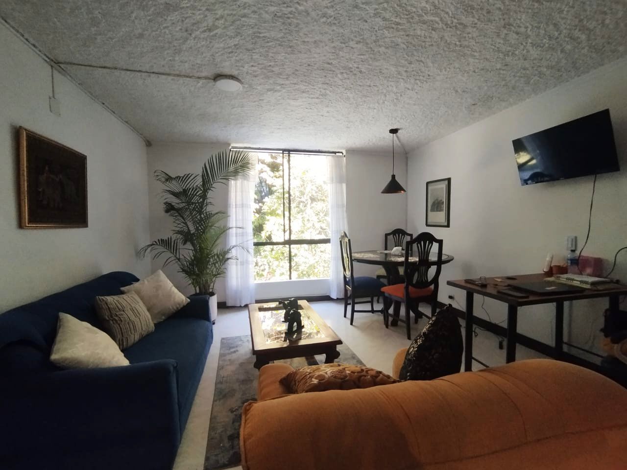 Apartamento en arriendo Antioquia Medellín San Diego 85 m2 Habitaciones 2 Baños 2 Garajes 2 Precio $3900000