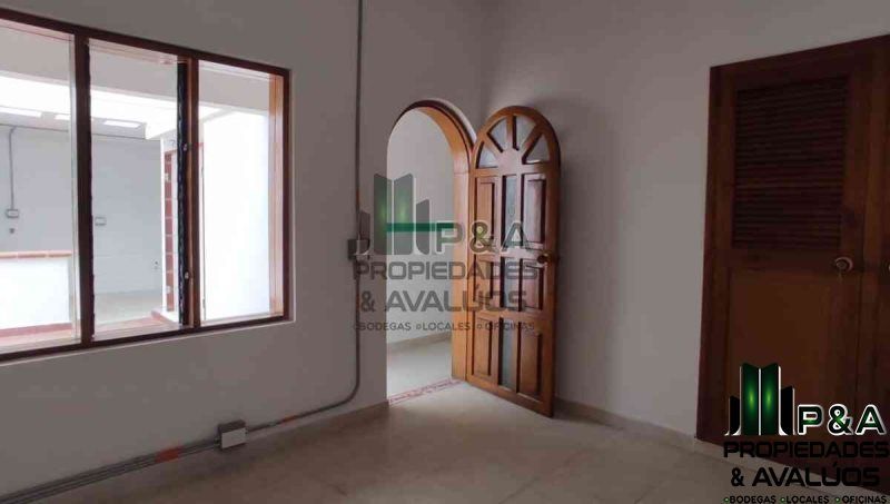 Casa en arriendo Antioquia Medellín Villanueva 280 m2 Habitaciones 4 Baños 2 Garajes 0 Precio $10000000