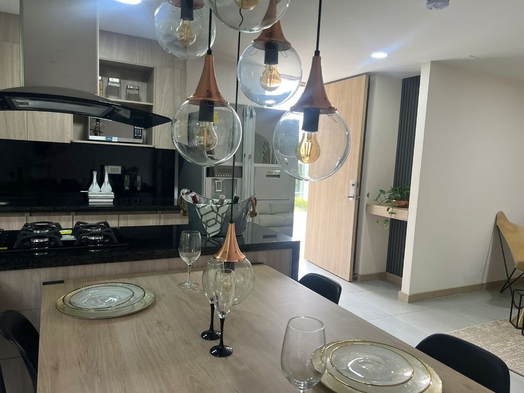 Apartamento en venta Antioquia La Estrella Chile 60 m2 Habitaciones 1 Baños 2 Garajes 2 Precio $480000000