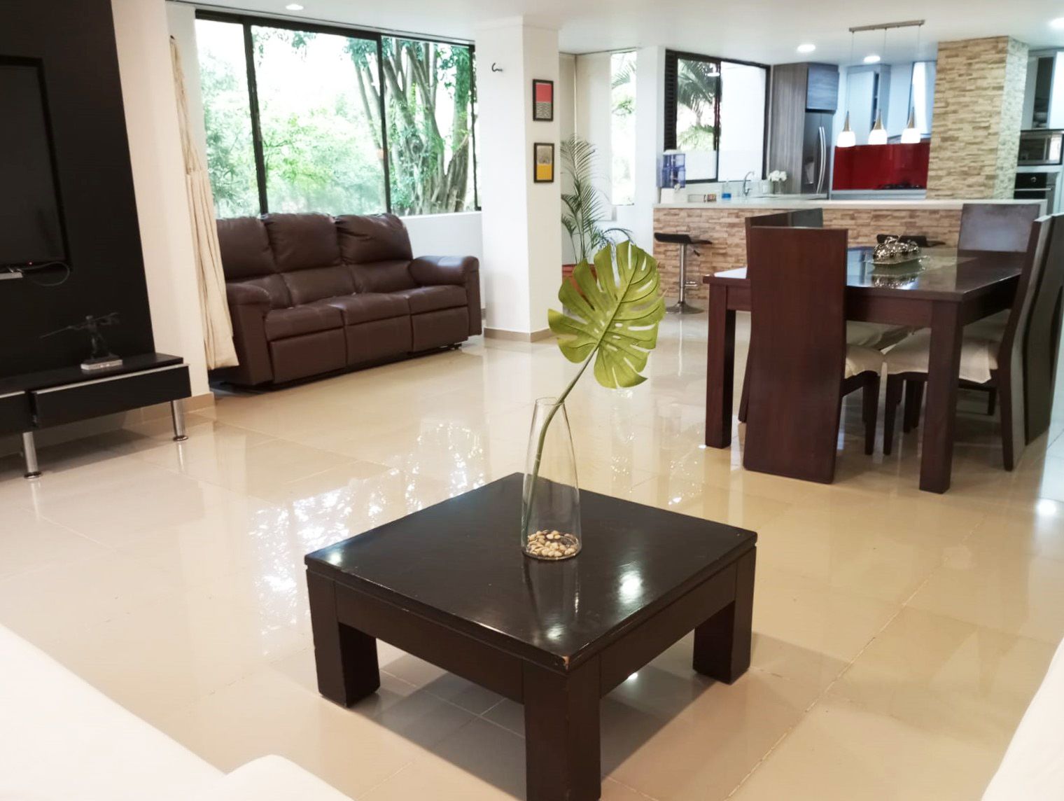 Apartamento en arriendo o venta Antioquia Medellín La Florida 172 m2 Habitaciones 3 Baños 4 Garajes 3 Precio venta $980000000 Precio arriendo $6700000