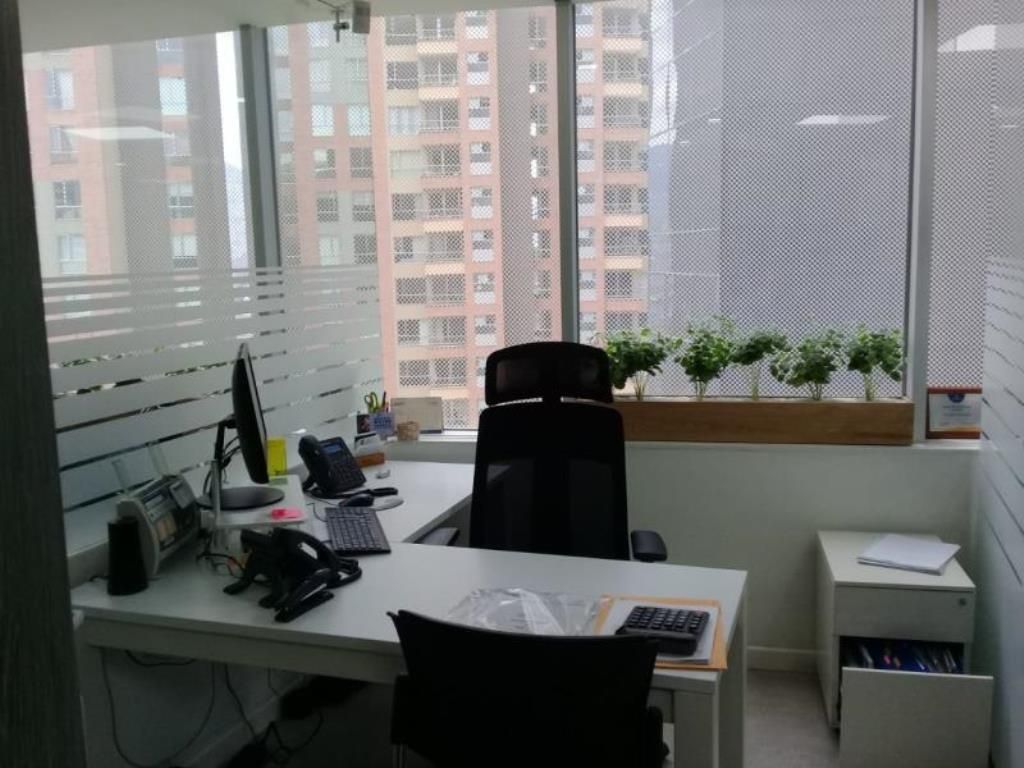 Oficina en arriendo Antioquia Medellín El Poblado 116 m2 Habitaciones 0 Baños 2 Garajes 8 Precio $14400000