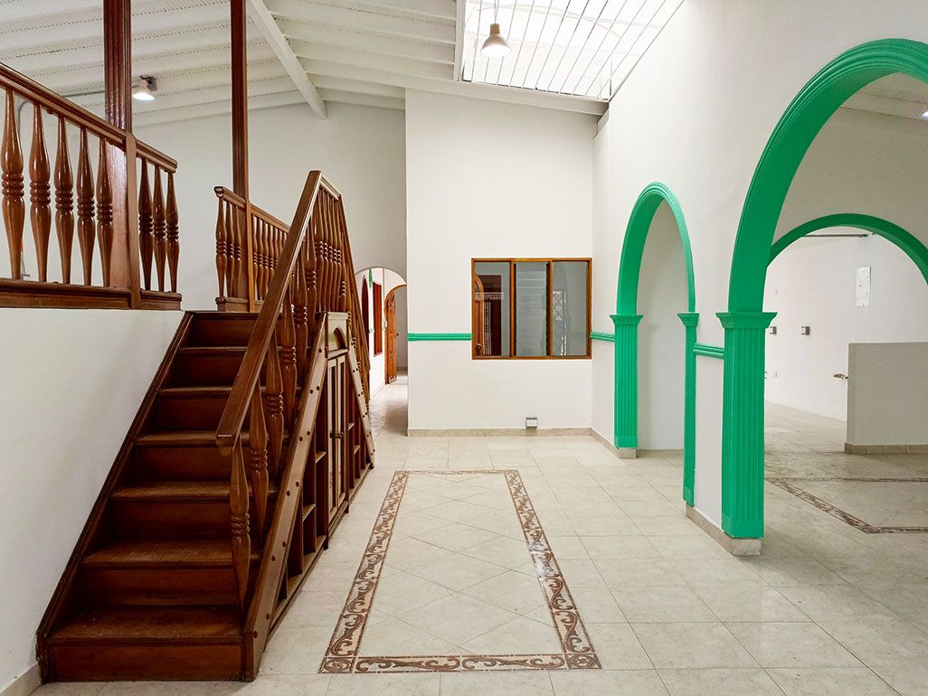 Oficina en arriendo Antioquia Medellín El Nogal- Los Almendros 280 m2 Habitaciones 0 Baños 4 Garajes 7 Precio $10000000