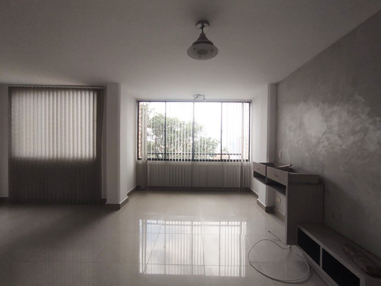 Apartamento en arriendo Antioquia Medellín Medellín 80 m2 Habitaciones 3 Baños 2 Garajes 2 Precio $3100000
