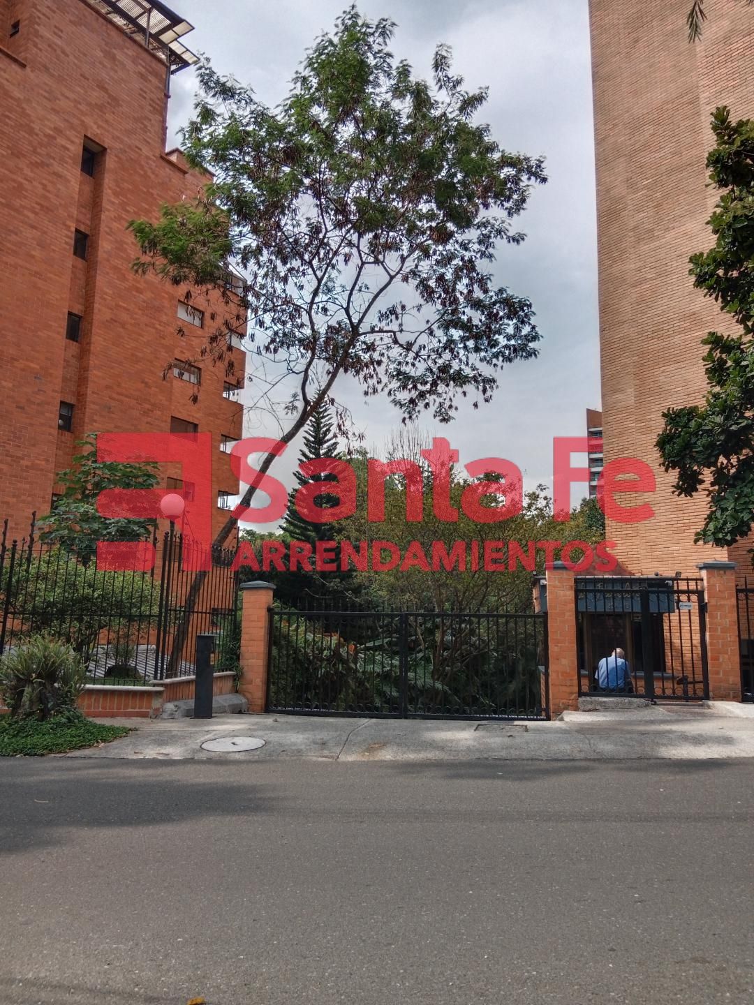 Apartamento en arriendo Antioquia Medellín Las Lomas No1 240 m2 Habitaciones 4 Baños 8 Garajes 4 Precio $11000000